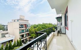 Olive Serviced Apartments - Defence Colony New Delhi Exterior photo