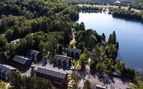 Auberge Manitonga Hostel Mont-Tremblant Exterior photo