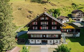 Engelberg Youth Hostel Exterior photo