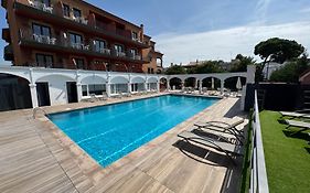 Hotel Canal Olimpic Castelldefels Exterior photo