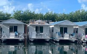 Aqua Lodges At Hurricane Hole Marina Key West Exterior photo