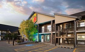 Super 8 By Wyndham Fort Mcmurray Motel Exterior photo