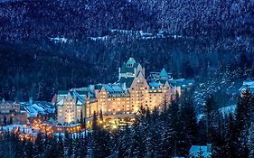 Fairmont Chateau Whistler Hotel Exterior photo