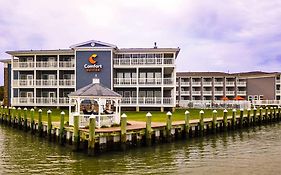 Comfort Suites Chincoteague Island Bayfront Resort Exterior photo