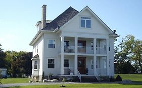 A La Gallarie Bed & Breakfast Niagara-on-the-Lake Exterior photo