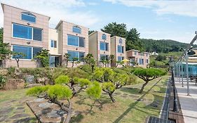 Namhae Healing Time Pension Hotel Exterior photo