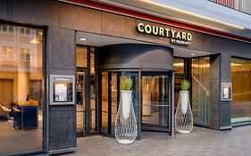 Courtyard By Marriott Munich City Center Hotel Exterior photo