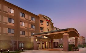 Courtyard By Marriott Denton Hotel Exterior photo