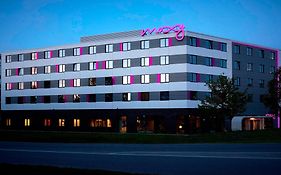 Moxy Munich Airport Hotel Oberding Exterior photo