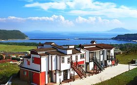 Bluesean Pension Villa Namhae Exterior photo