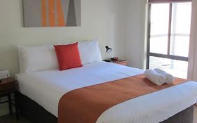 Breezes Apartments Broome Room photo