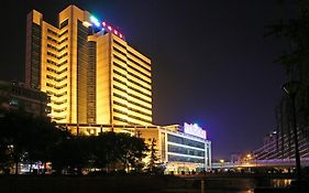 Uchoice Hotel Kunming Exterior photo