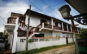 Wijenayake'S - Beach Haven Guest House - Galle Fort Exterior photo