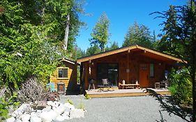 Wild Coast Chalets Villa Port Renfrew Room photo