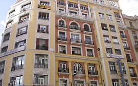 Hostal Buenos Aires Hotel Madrid Exterior photo