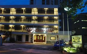 Malacca Straits Hotel Exterior photo