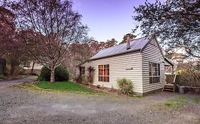 The Cottages At Hepburn Springs Exterior photo