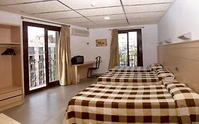 Condestable Hotel Barcelona Room photo