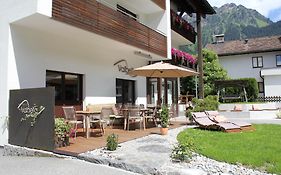 Valbella Bed & Breakfast Hotel Partenen Exterior photo