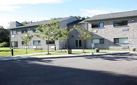 St. Lawrence College Residence Brockville Exterior photo