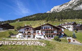 Hotel Garni Morene Selva di Val Gardena Exterior photo