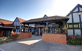 The Chichester Hotel Wickford Exterior photo
