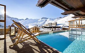 Hotel Les Campanules By Les Etincelles Tignes Exterior photo