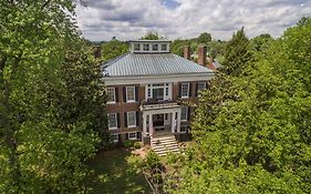 Bourbon Manor Bed & Breakfast Inn Bardstown Exterior photo