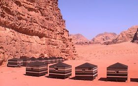 Jordan Tracks Bedouin Camp Hotel Wadi Rum Exterior photo