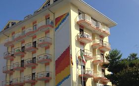 Maxi Heron Hotel Lido di Jesolo Exterior photo