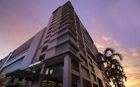 Grandis Hotels And Resorts Kota Kinabalu Exterior photo