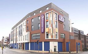 Premier Inn Camberley Exterior photo