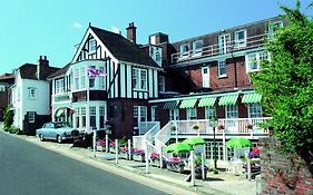 The Lookout Rye Hotel Exterior photo