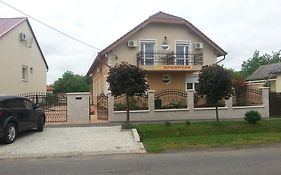 Marinica Apartman Villa Hajduszoboszlo Exterior photo