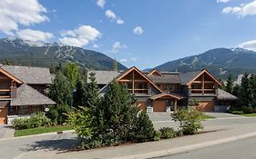 Montebello By Whistler Premier Vr Hotel Exterior photo