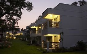 Golden Landmark Resort Mysore Exterior photo