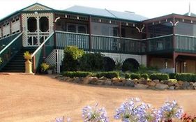 Gooromon Park Cottages, Canberra Wallaroo Exterior photo