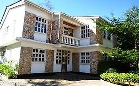 Nellys Inn Dar es Salaam Exterior photo