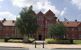 Cheadle House Hotel Exterior photo