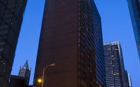 Doubletree By Hilton Chicago Magnificent Mile Hotel Exterior photo