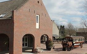 Hotel Herberg De Lindehoeve Grubbenvorst Exterior photo