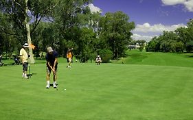 Commercial Golf Resort Albury Exterior photo