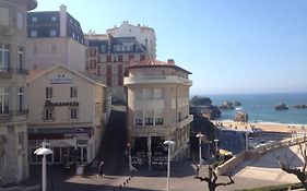 Le Petit Hotel Biarritz Exterior photo