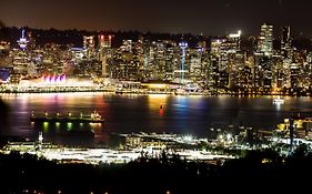 Emperial Suites North Vancouver Exterior photo