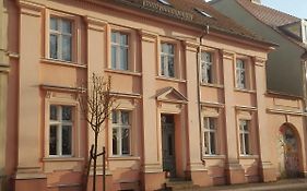 Bed&Breakfast Wagner "Im Alten Pfarrhaus" Neuruppin Exterior photo