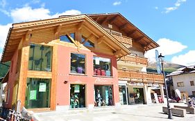 Hotel Garni Al Plan Livigno Exterior photo