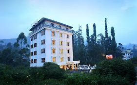 Munnar Castle Hotel Exterior photo