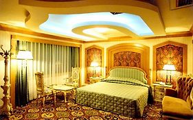 World Plaza Hotel Urumqi Room photo