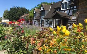 The Thatch Inn Gloucester Exterior photo