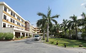 Nadi Myanmar Hotel Mandalay Exterior photo